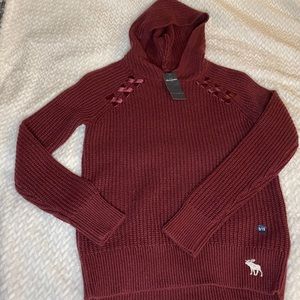 Maroon sweater